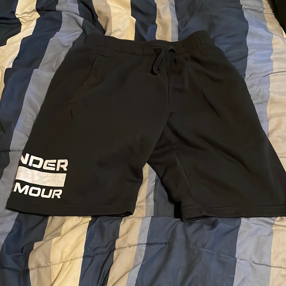 Black under armour sweat shorts